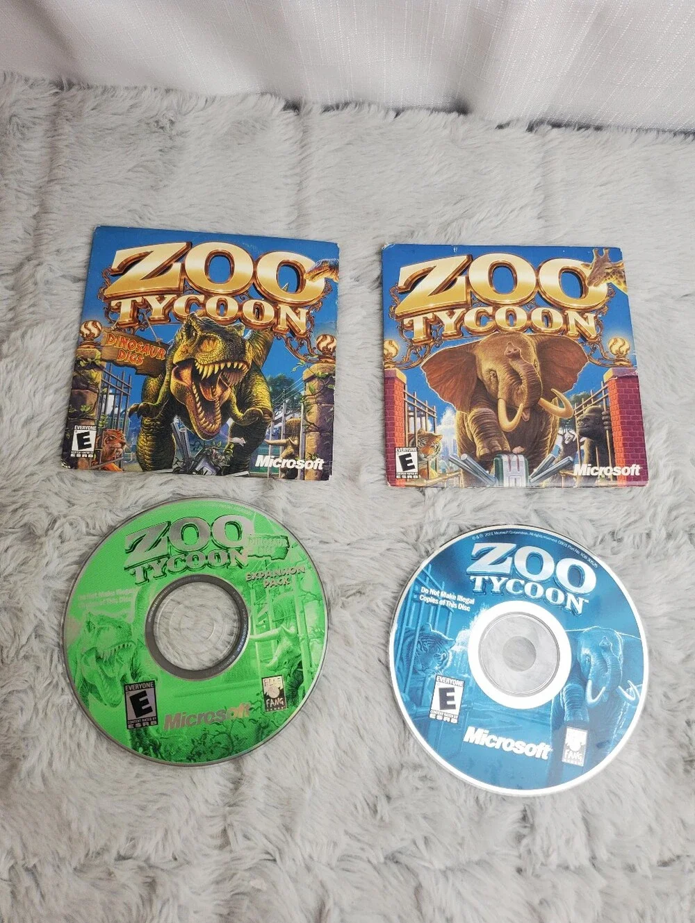 Microsoft Zoo Tycoon & Zoo Tycoon Dinosaur Digs PC Games Bundle